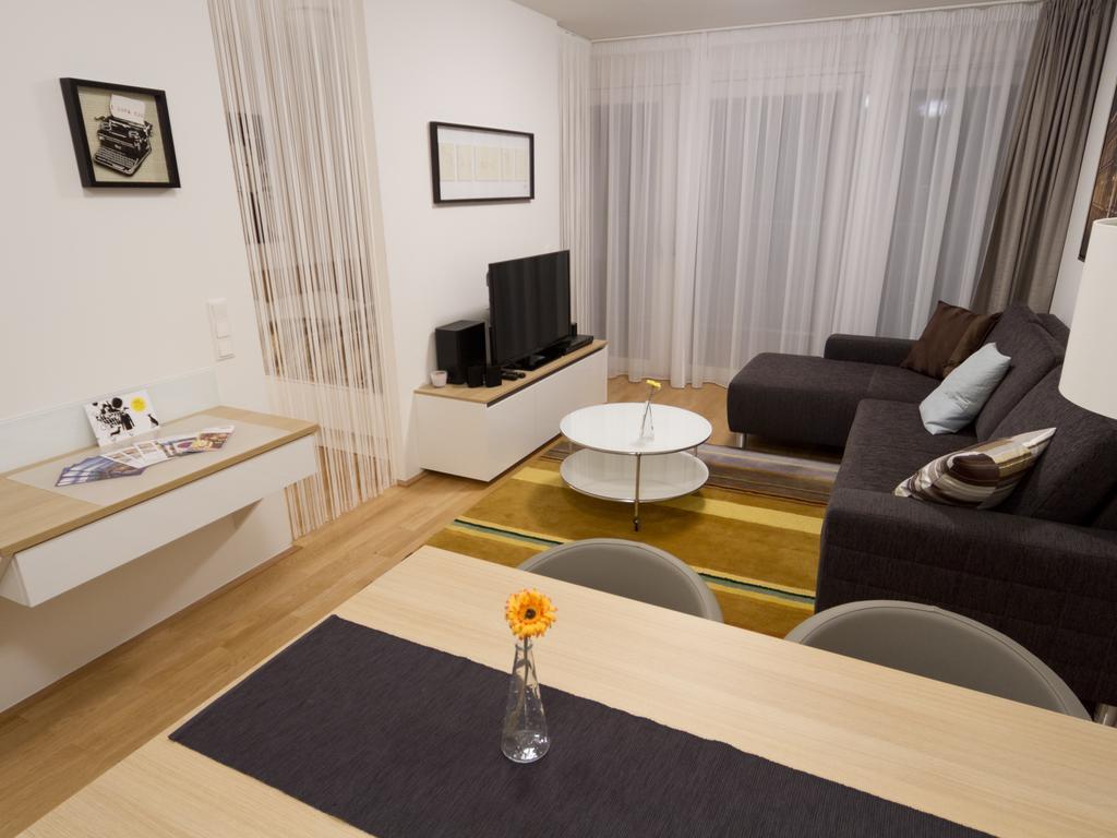 Balcony Dream Mariahilf Top 29 Viena Habitación foto